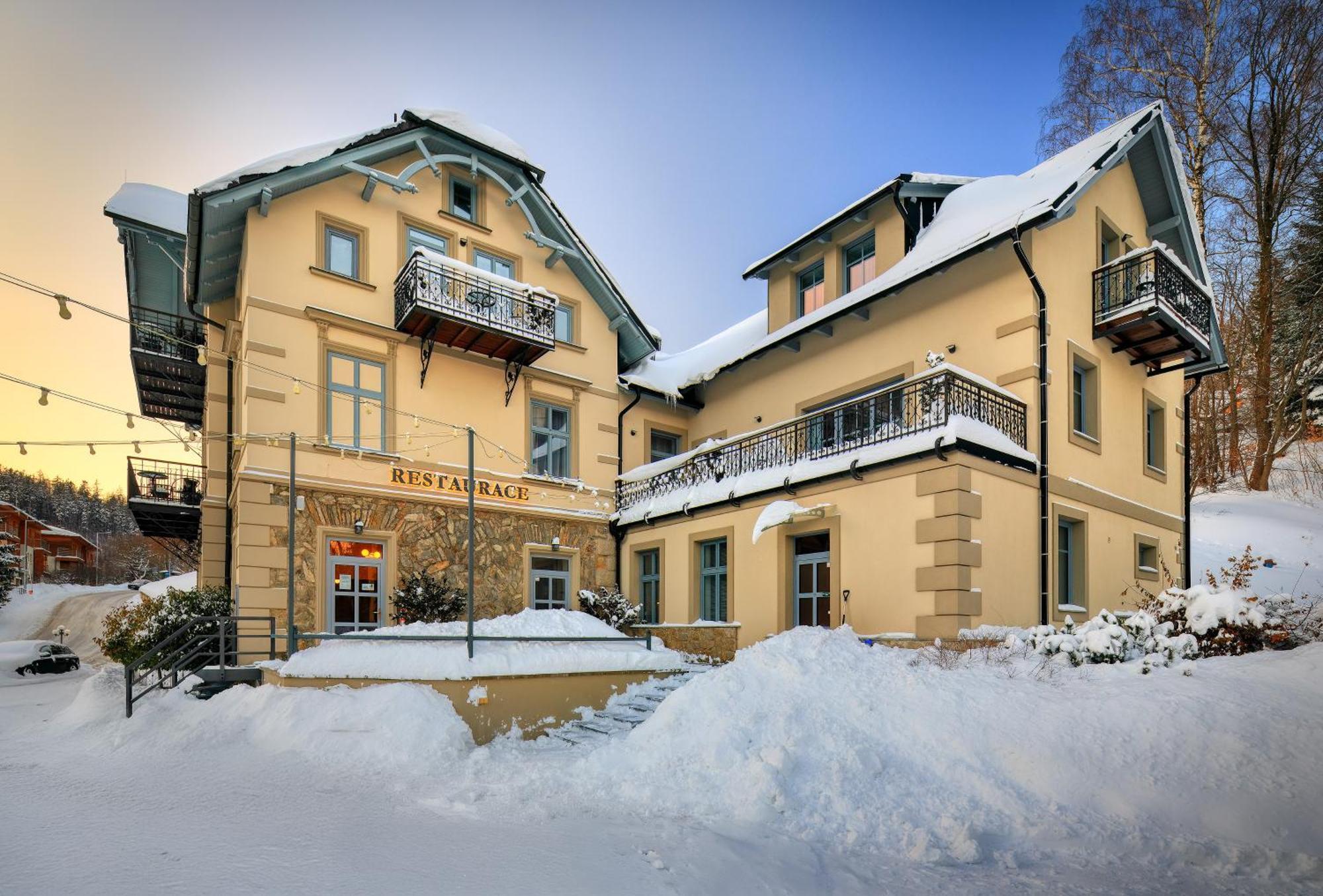 Residence Vyhlidka Janske Lazne Bagian luar foto